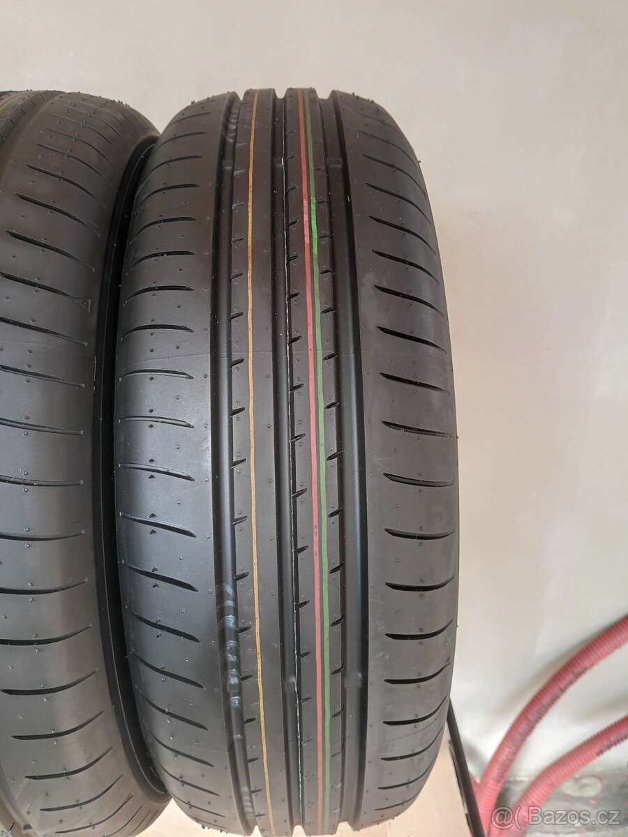 Sada nové pneu Toyo 185//60/16. - 2