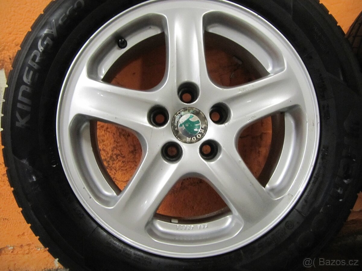 Alu Škoda + 185/65/15 Hankook - 2