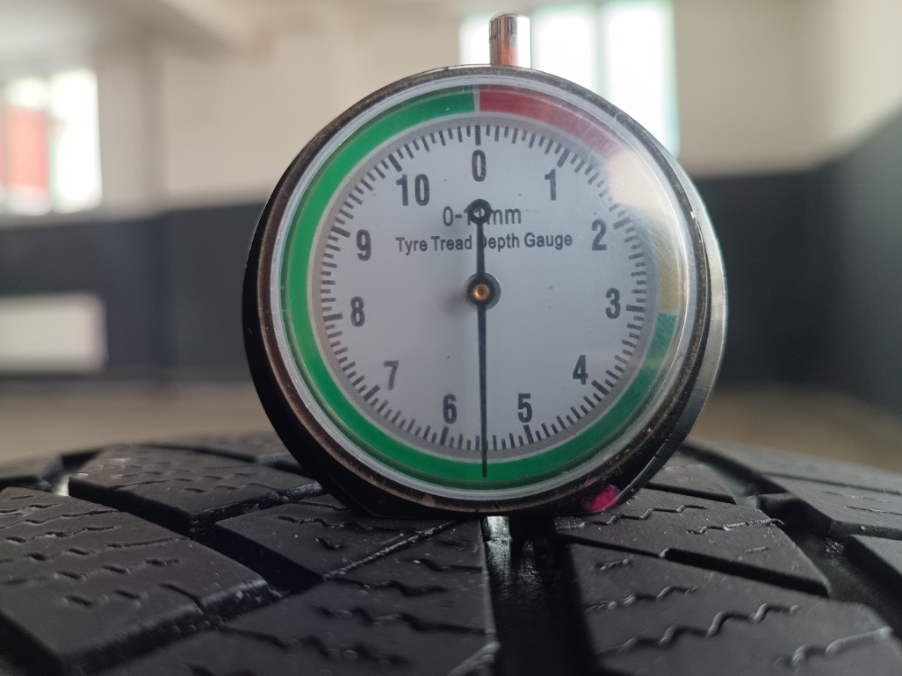 225/40 R18 CONTINENTAL (2620) - 2