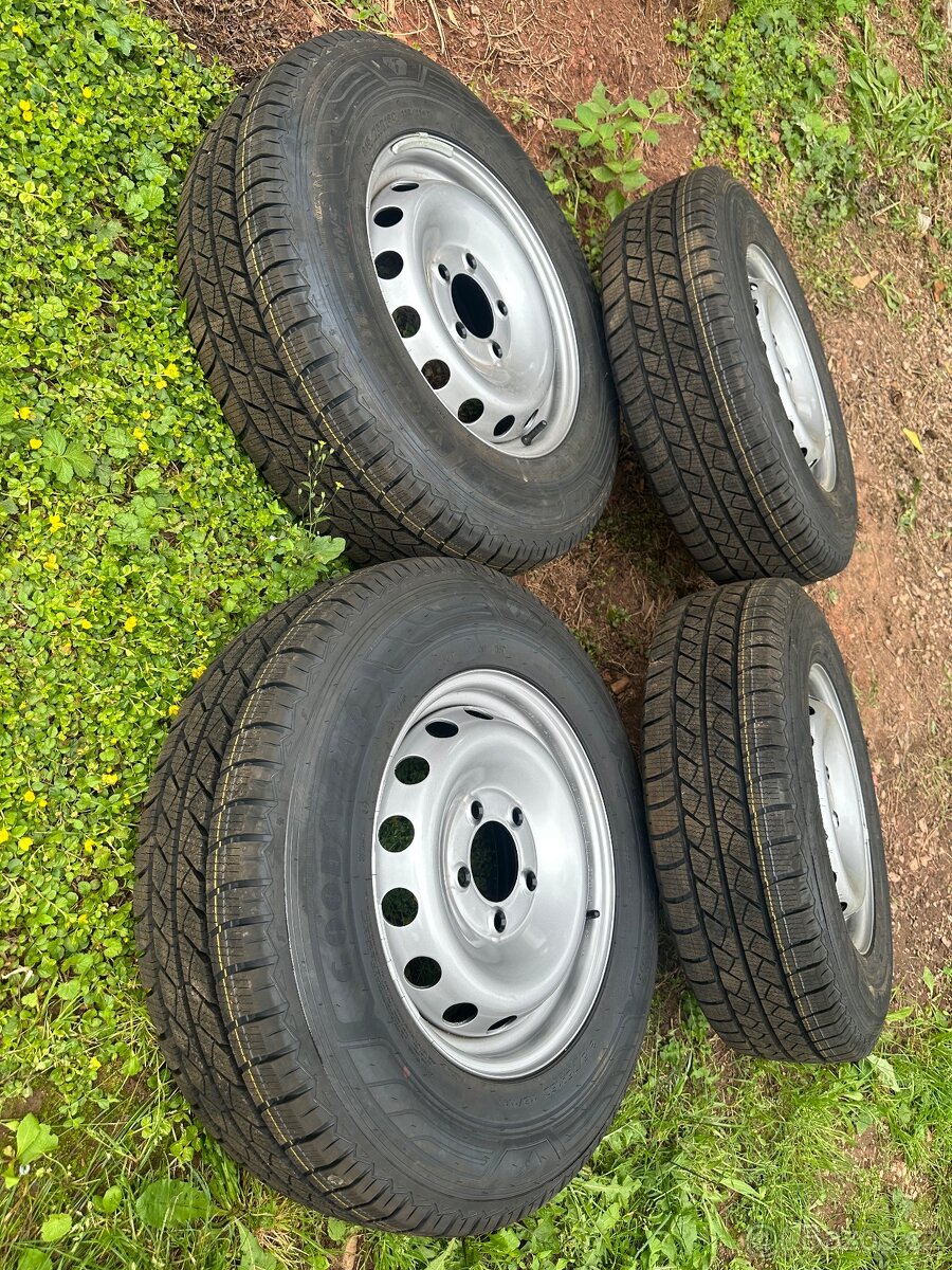 Renault Master III Opel Movano - 2