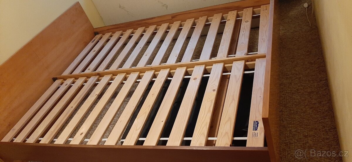 Manželská postel. - 2