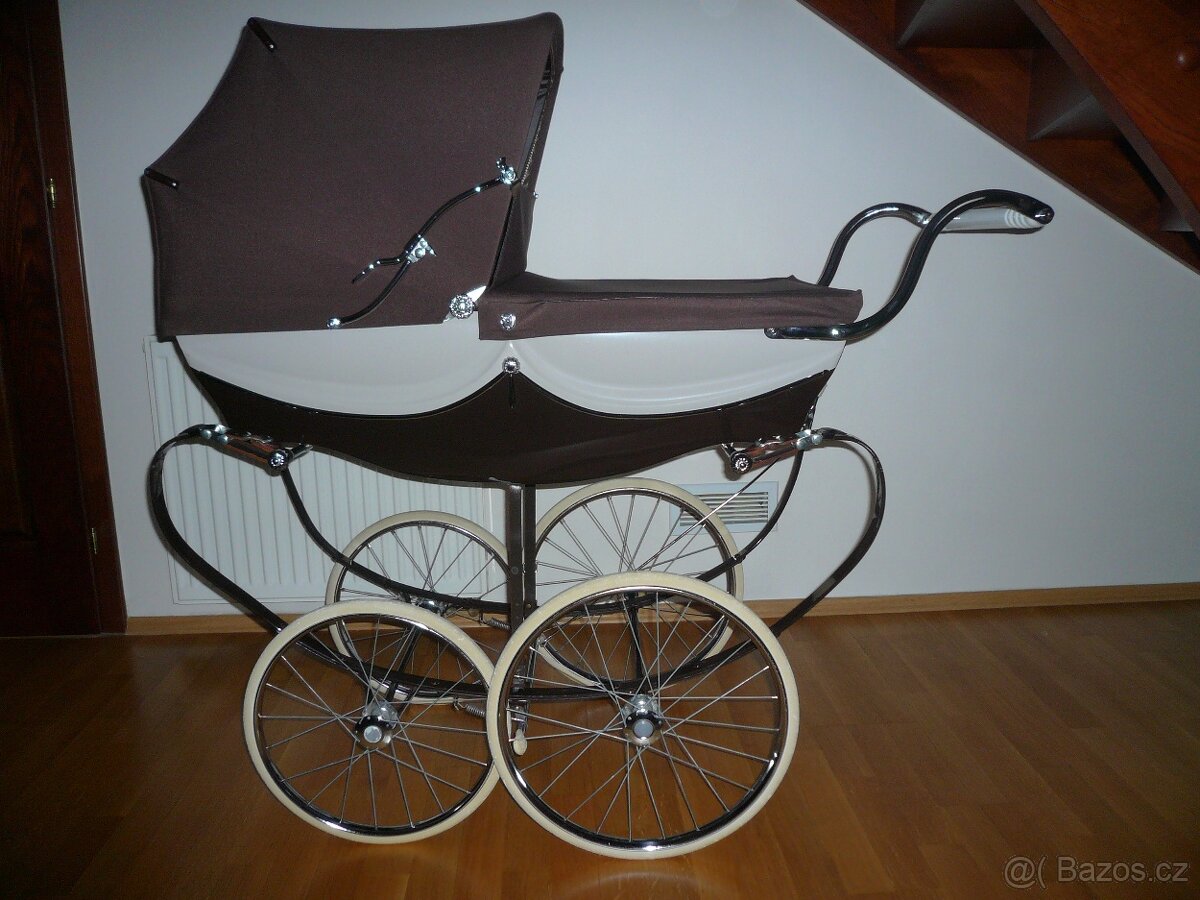 STAROŽITNÝ RETRO KOČÁREK - 2