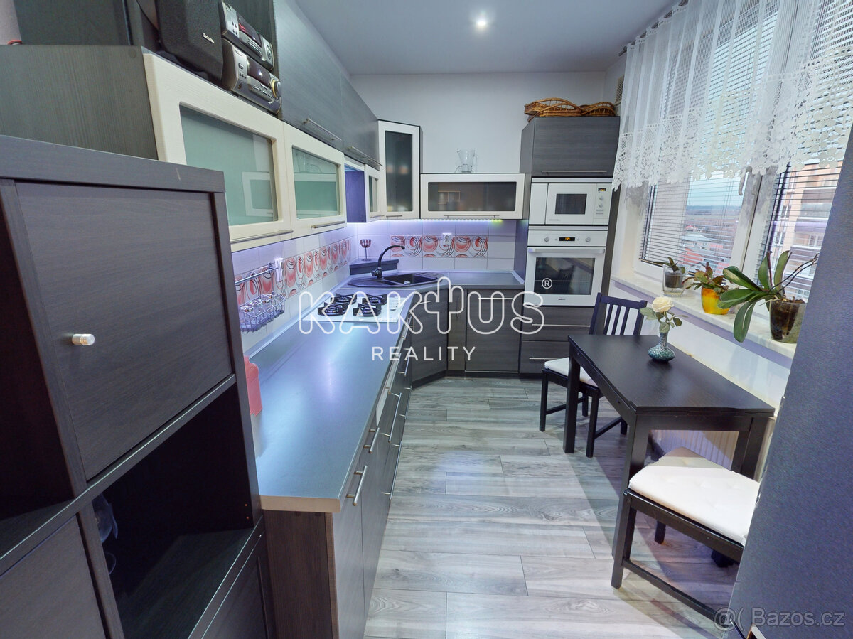 Pronájem zařízeného bytu 3+1, ulice F. S. Tůmy 1231, Orlová - 2