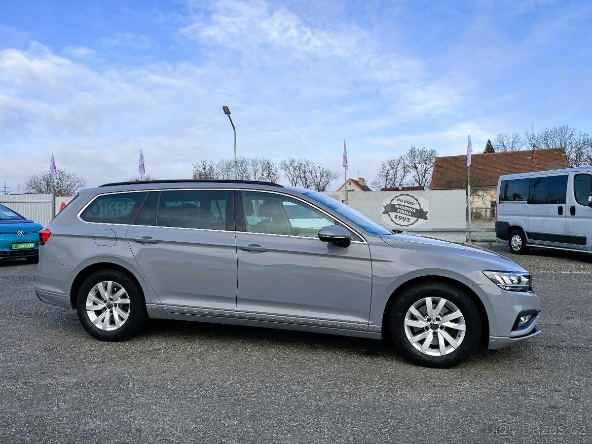 VW Passat 2,0TDi DSG+Pádla,Kůže,LED,Navi,ACCTemp,vč.DPH - 2
