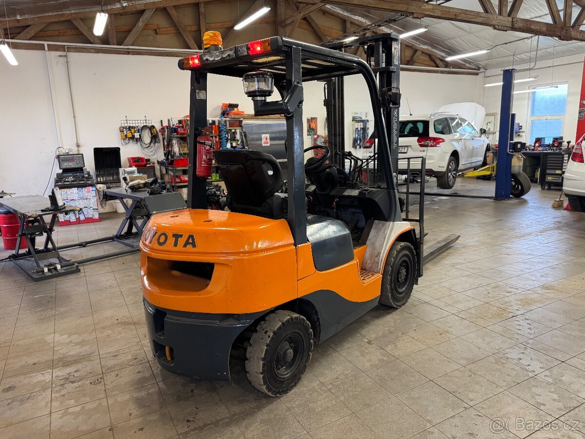 VZV Toyota Diesel 2,5T 7FDF25 - 2