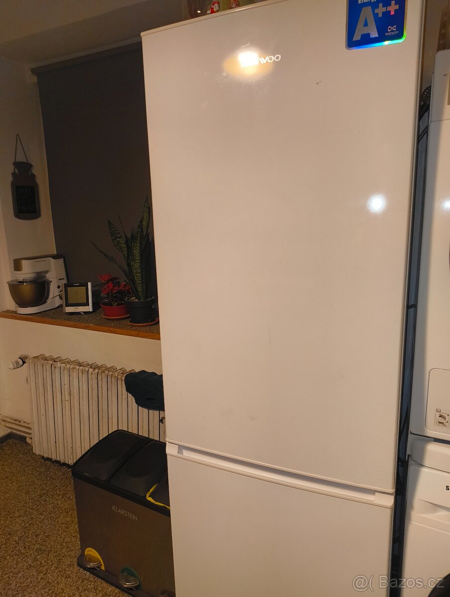 Lednice s mrazákem - 2