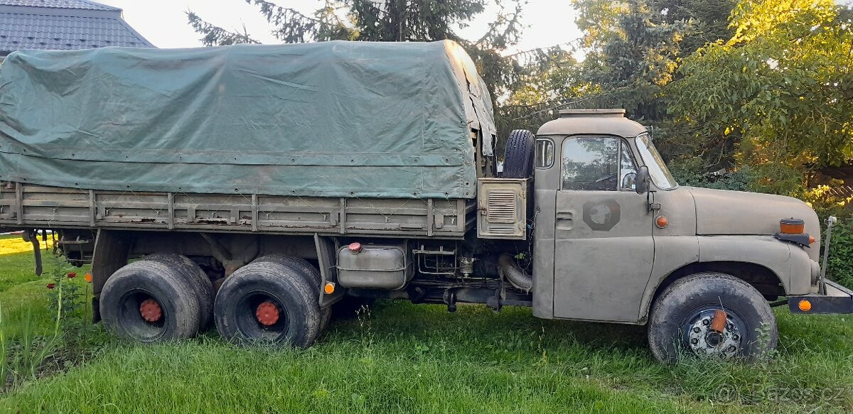 Tatra 148 vnm s plachtou - 2