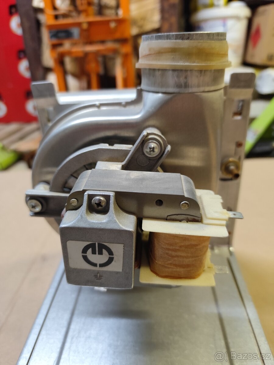 BUDERUS ventilátor EBM pro turbo kotle UO12-24 - 2