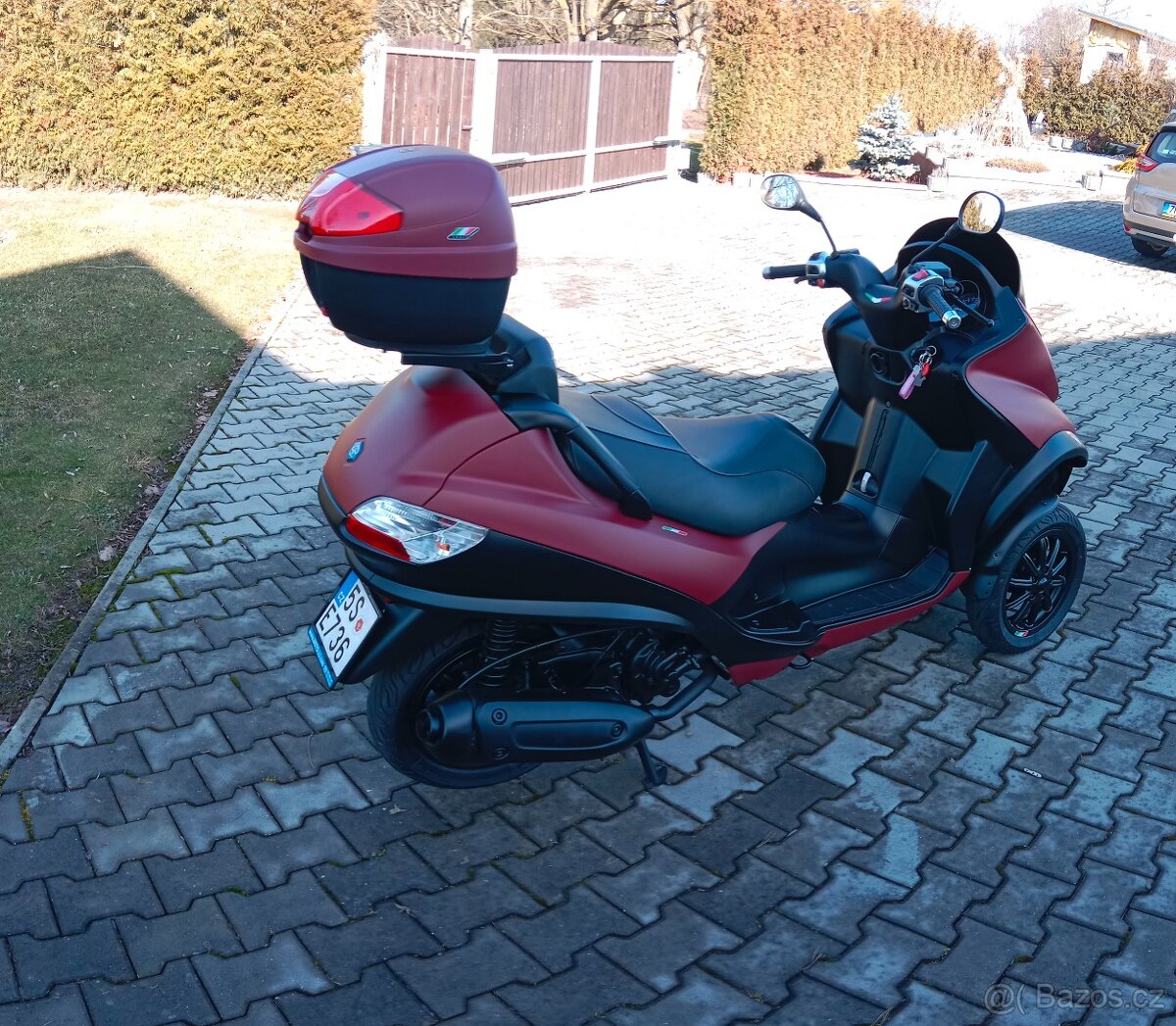 Piaggio MP3 250 Řidičák B - 2