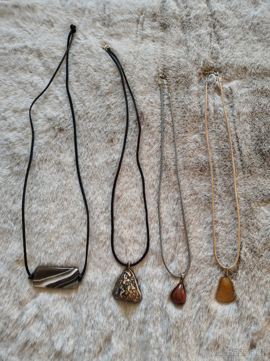 Náhrdelníky s minerály - 2