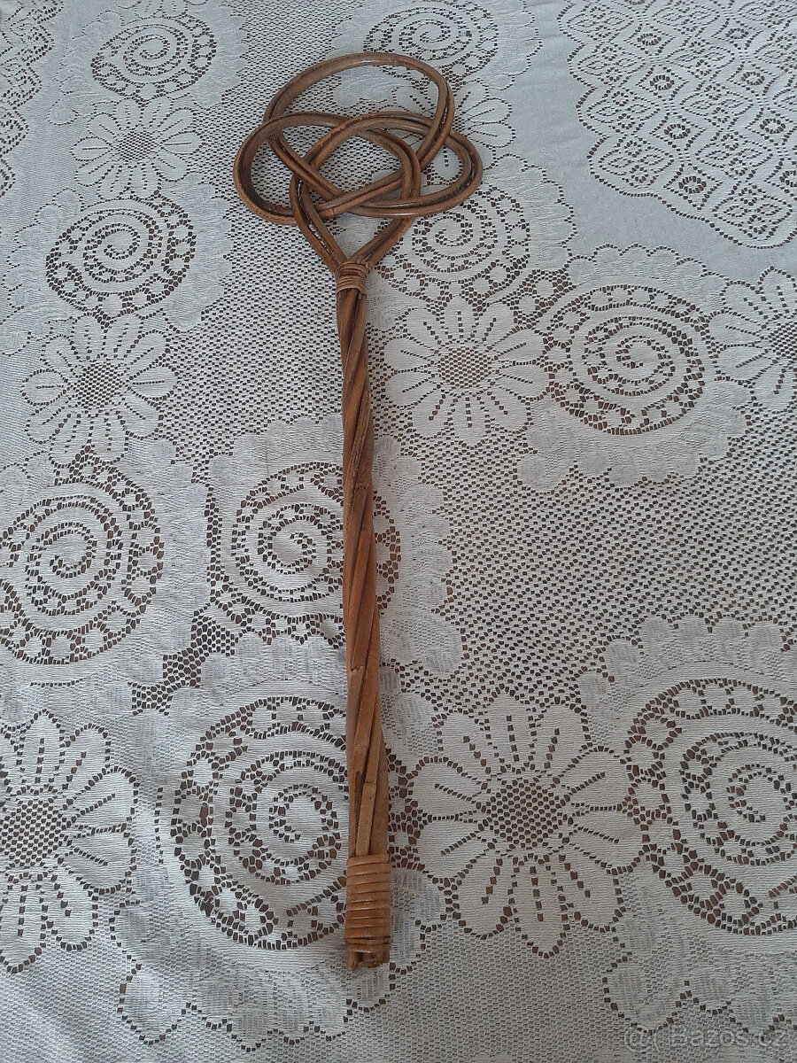 Klepáč (klepadlo) na koberce - 2