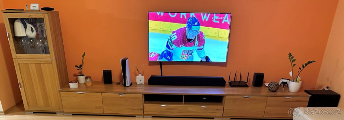 Televizní obývací stěna včetně vitríny - 2