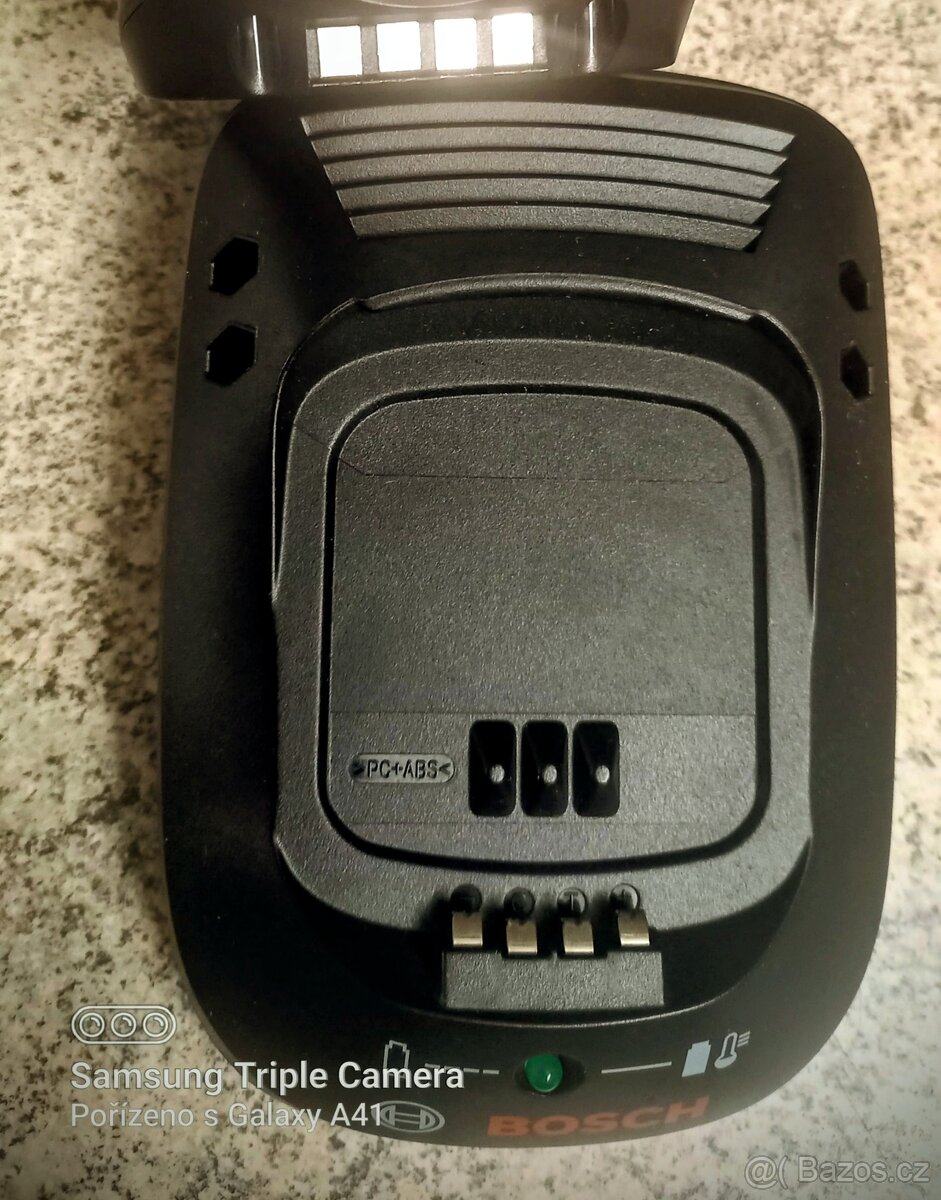 Nabíječka Bosch - 2