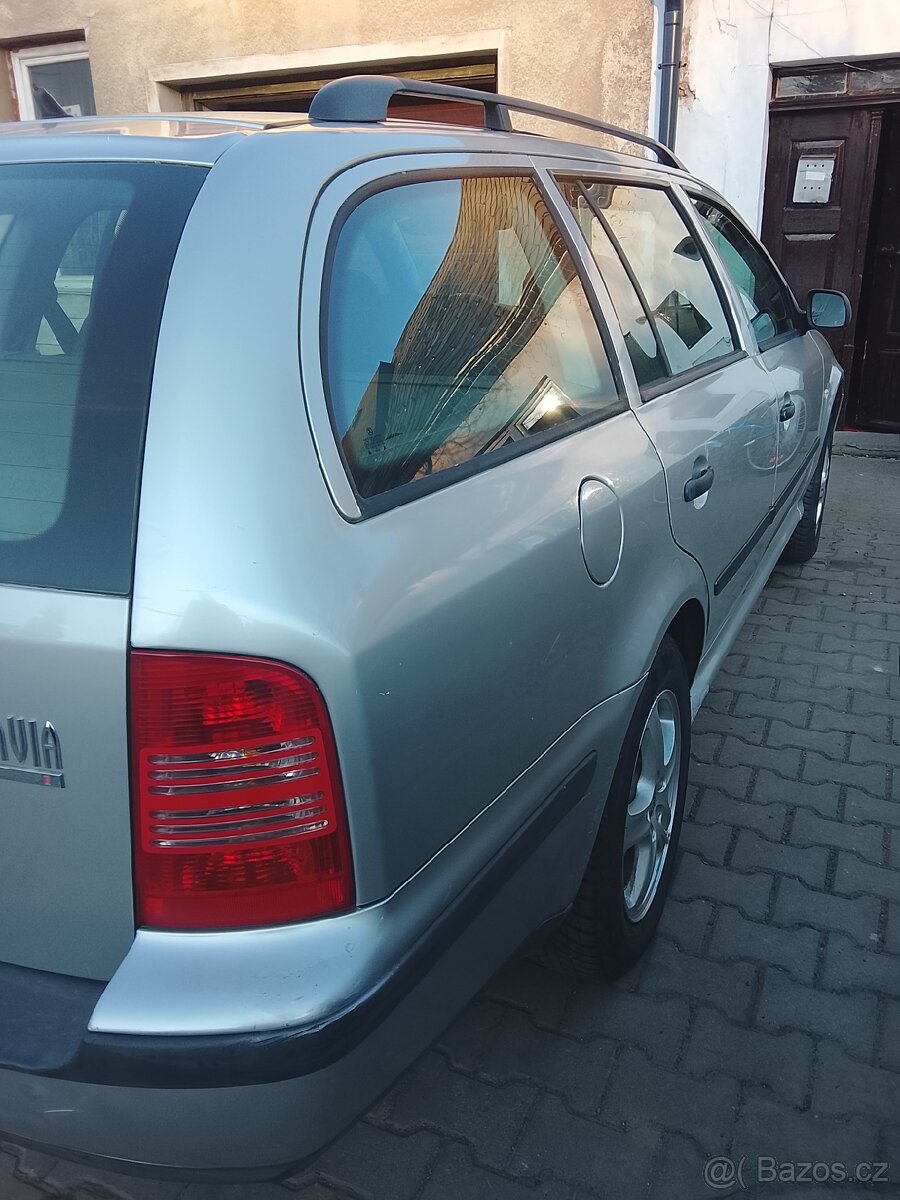 Škoda Octavia combi 1.6 74kw - 2