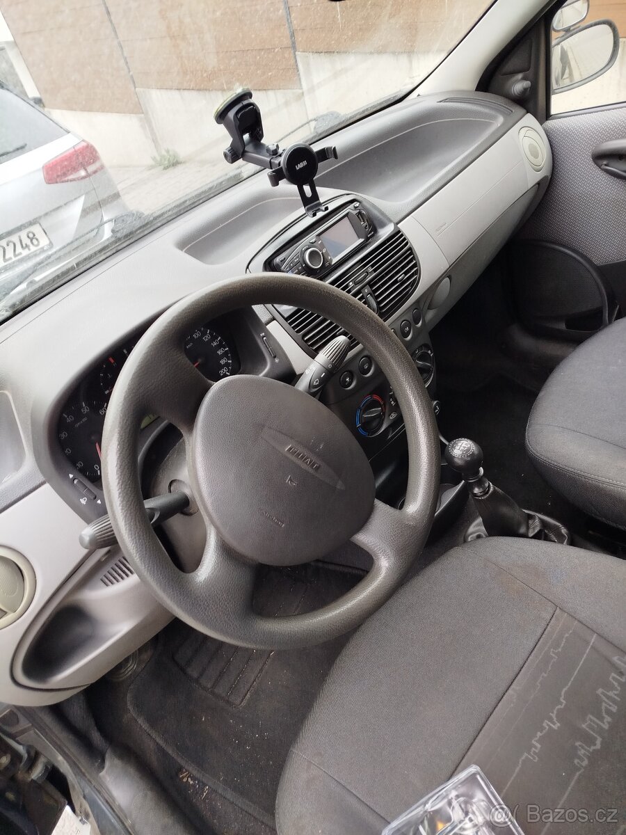Fiat Punto - 2
