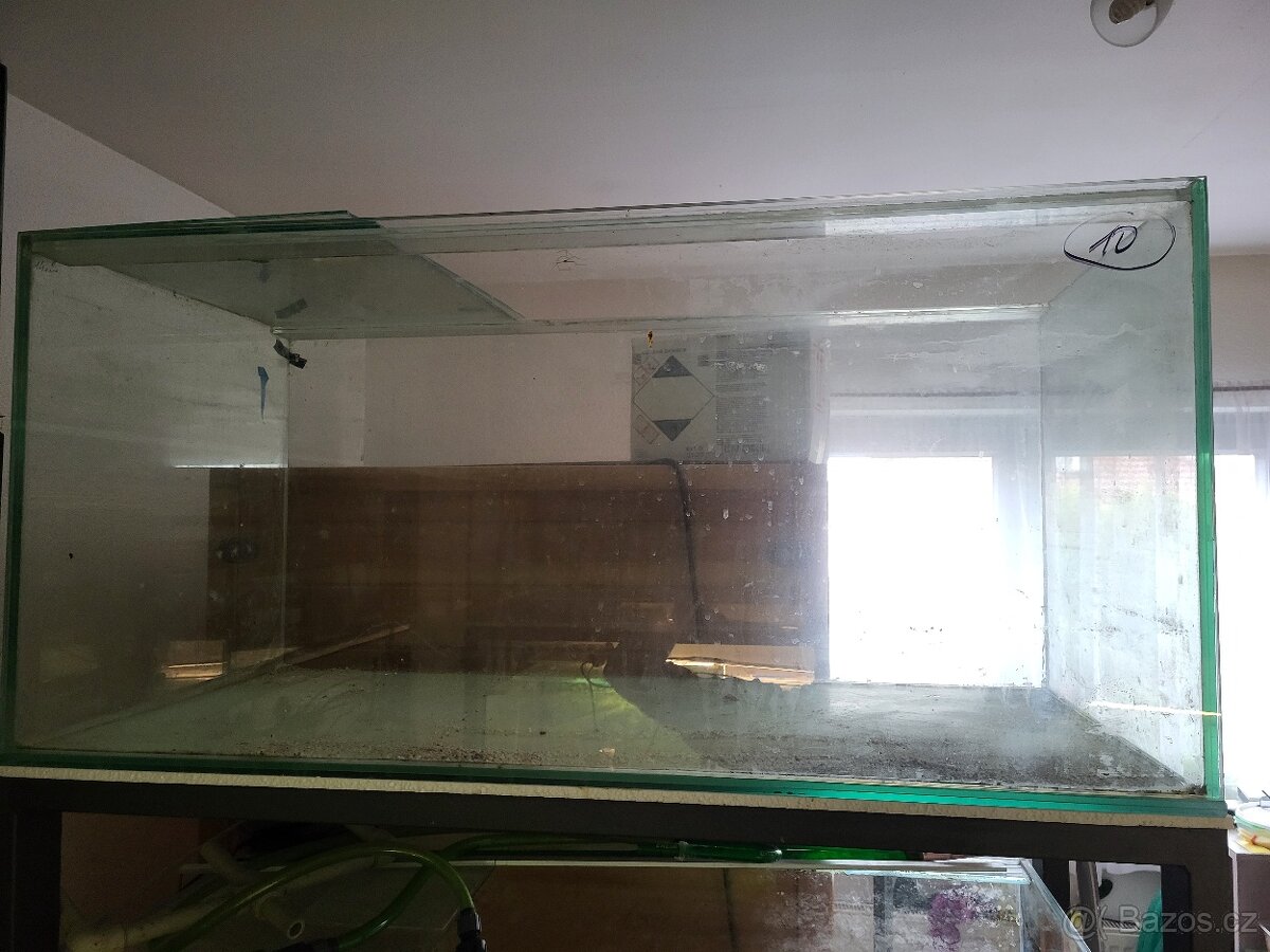 Akvária levně - 2