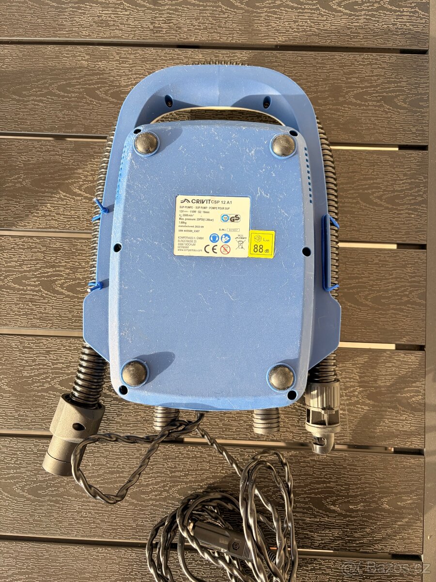 Elektrická pumpa 12V pro SUP (paddleboard) - 2