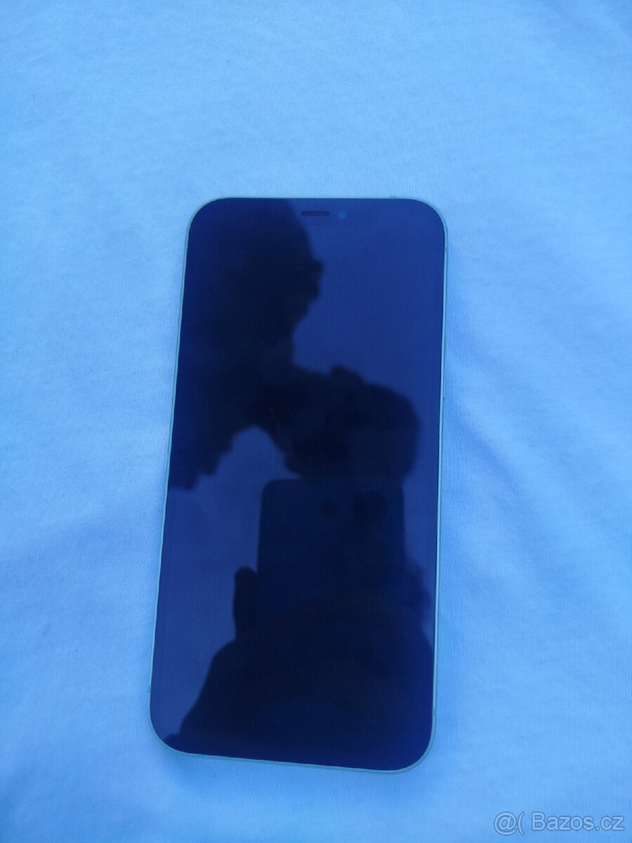 iPhone 12 na náhradní díly - 2