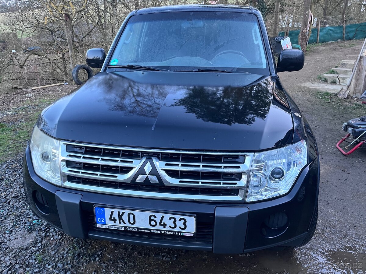 Mitsubishi Pajero IV V80 4x4 offroad terénní