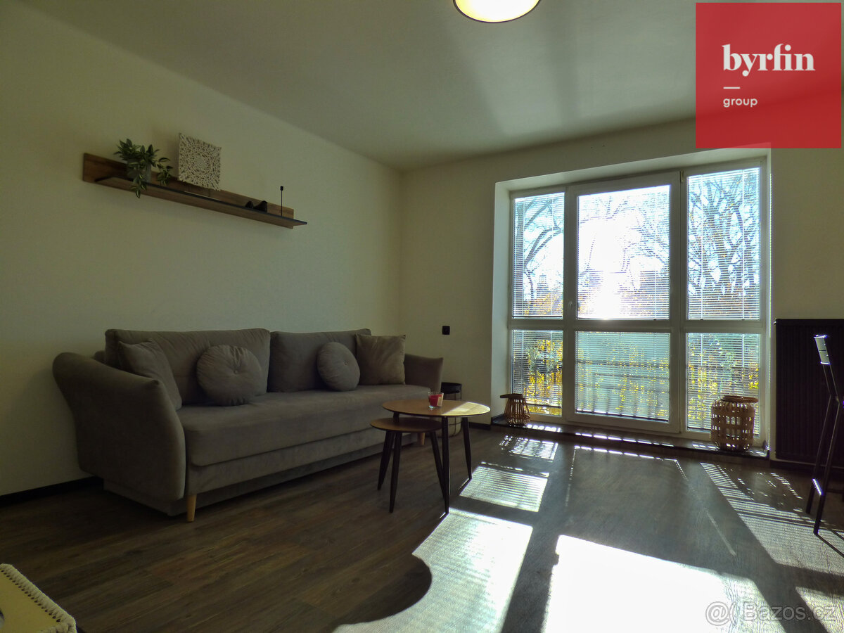 Pronájem bytu 2+1 ulice Rybářská - Opava - 2