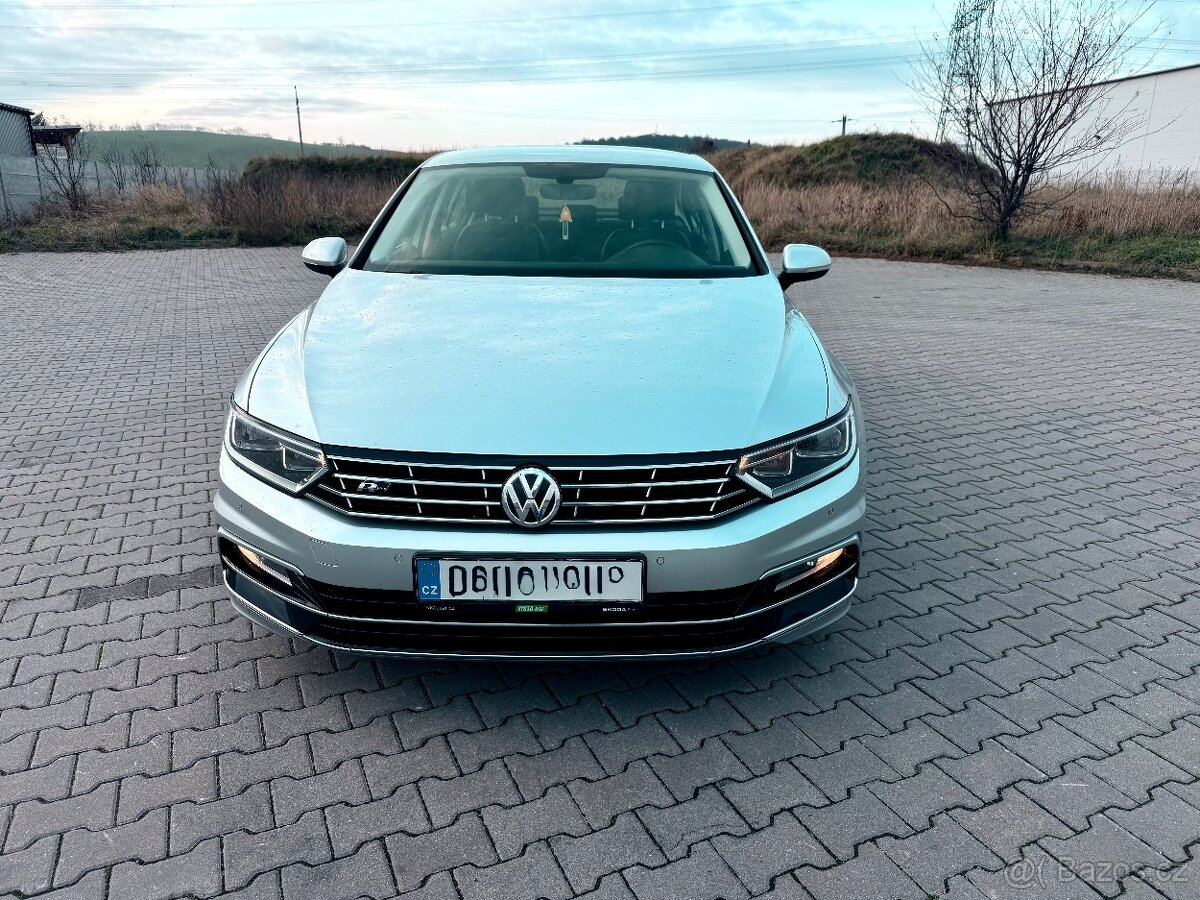 VW Passat b8 R-line 2.0 tdi - 2