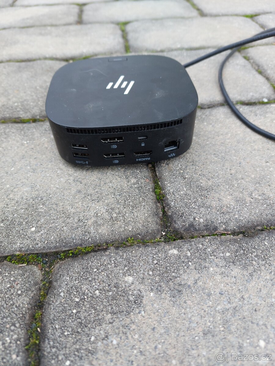 Dokovací stanice - 2