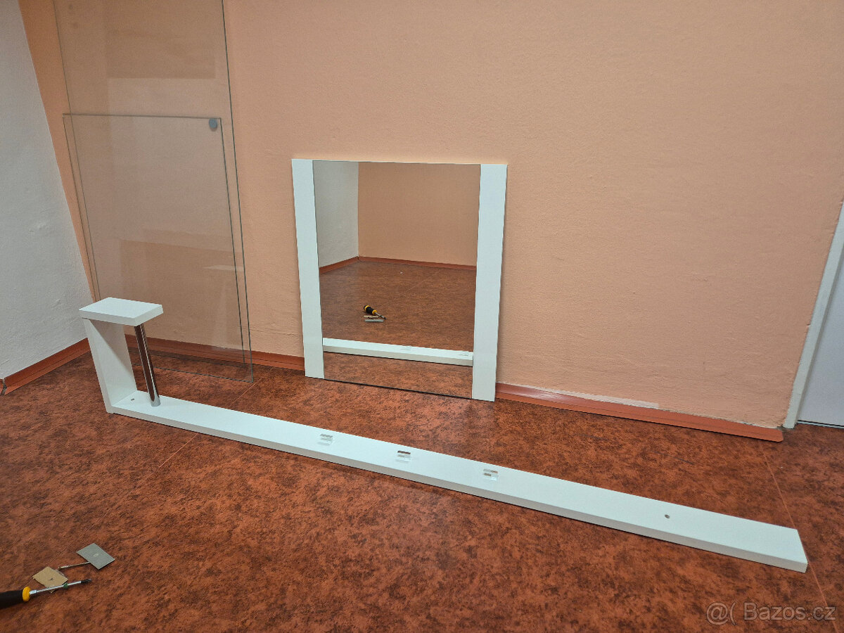 zrcadlo/nástěnný věšák - 2