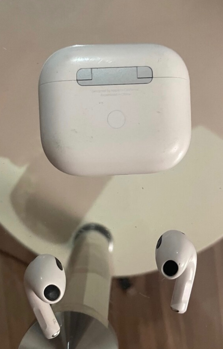 AirPods 3 a2564 - 2