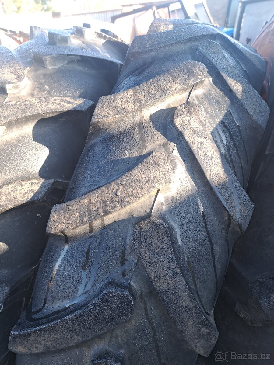 Zetor uřI kola zadní kultivační 12,4-36 - 2