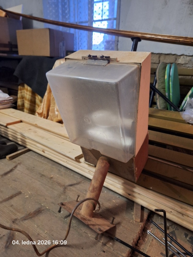 Věci ze stavby elektro a ostatní. - 2