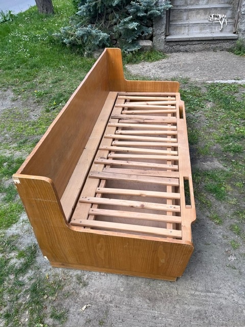 Rozkládací gauč - 2