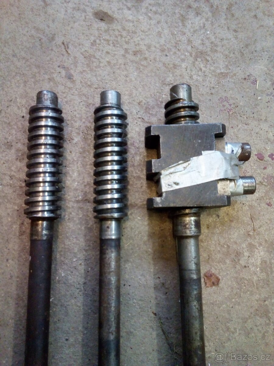 ZETOR 4011 - DÍLY - 2