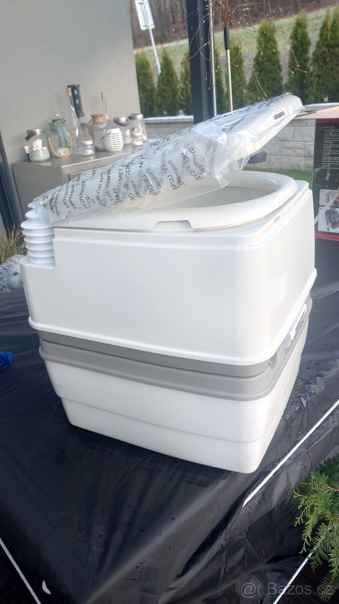 Chemická toaleta - 2