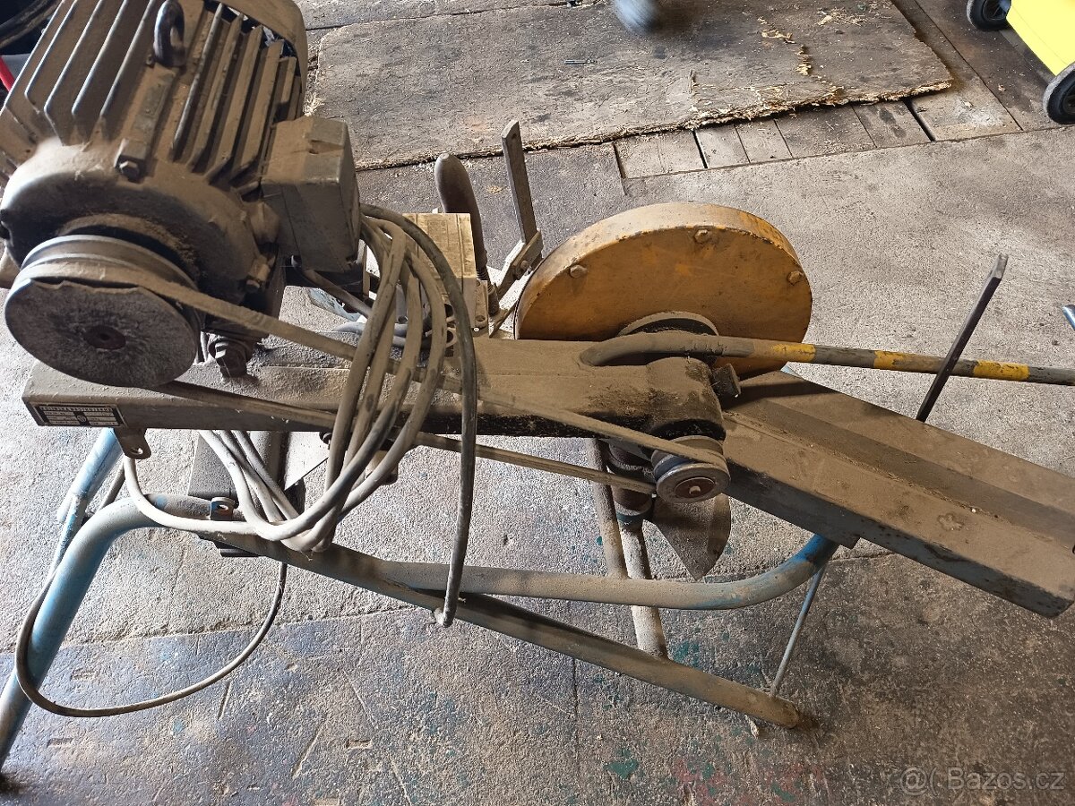 Prodám pilu na kov - 2