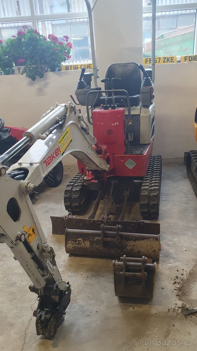 Takeuchi TB210R minirypadlo - 2
