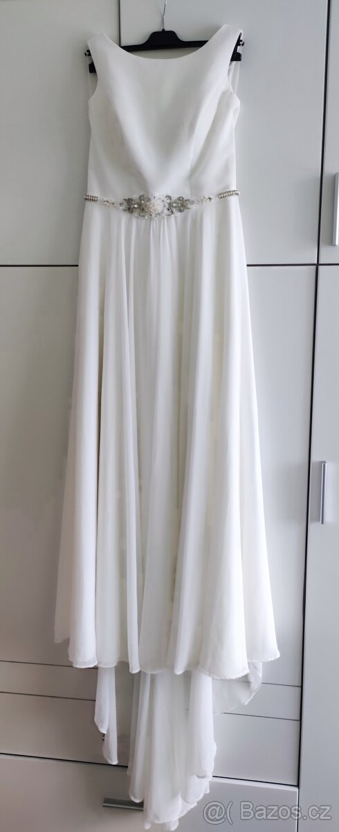 Svatební šaty 36-38 + doplňky - 2