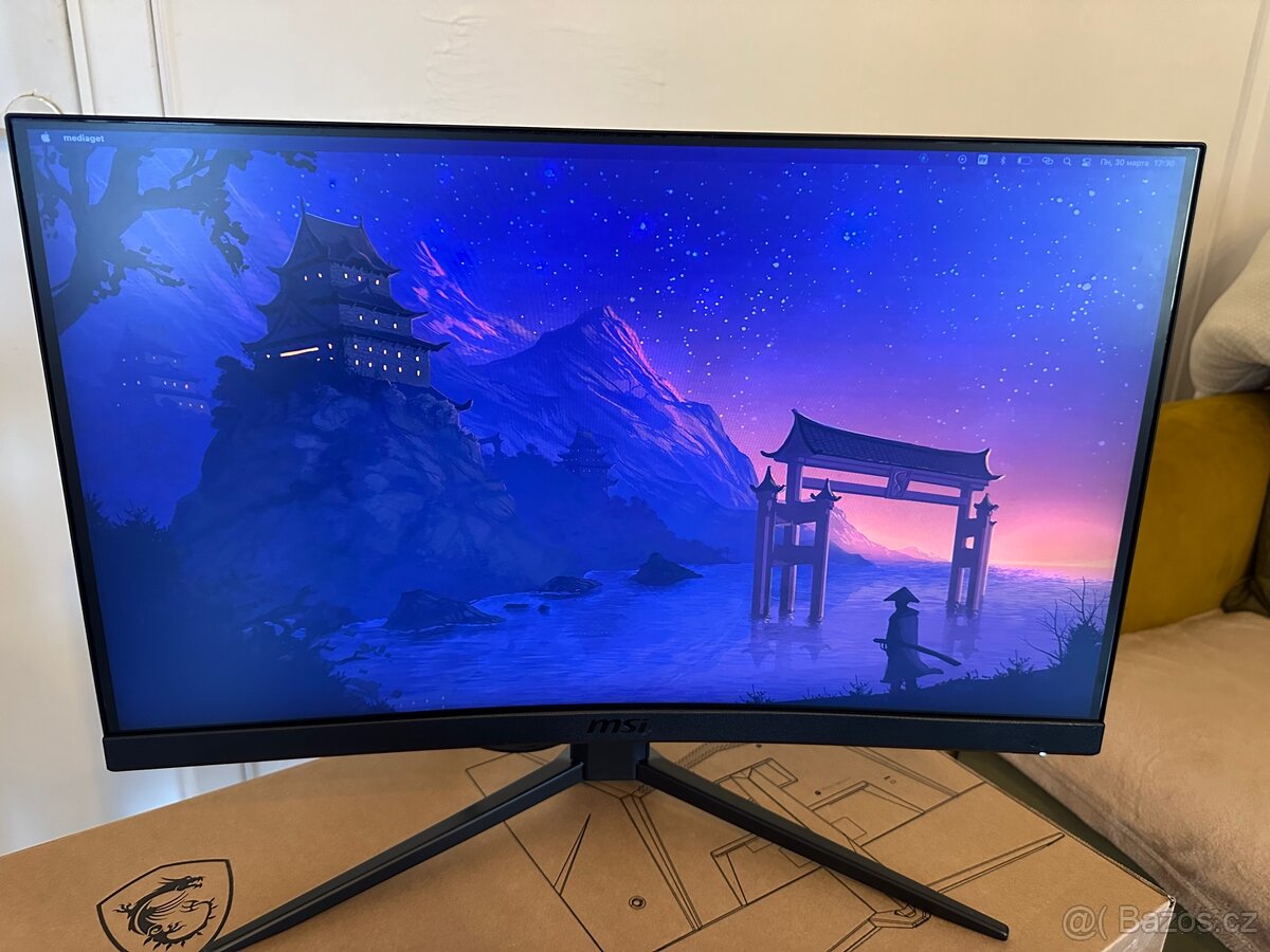 Herní monitor MSI Optix G24C4 E2 - 2