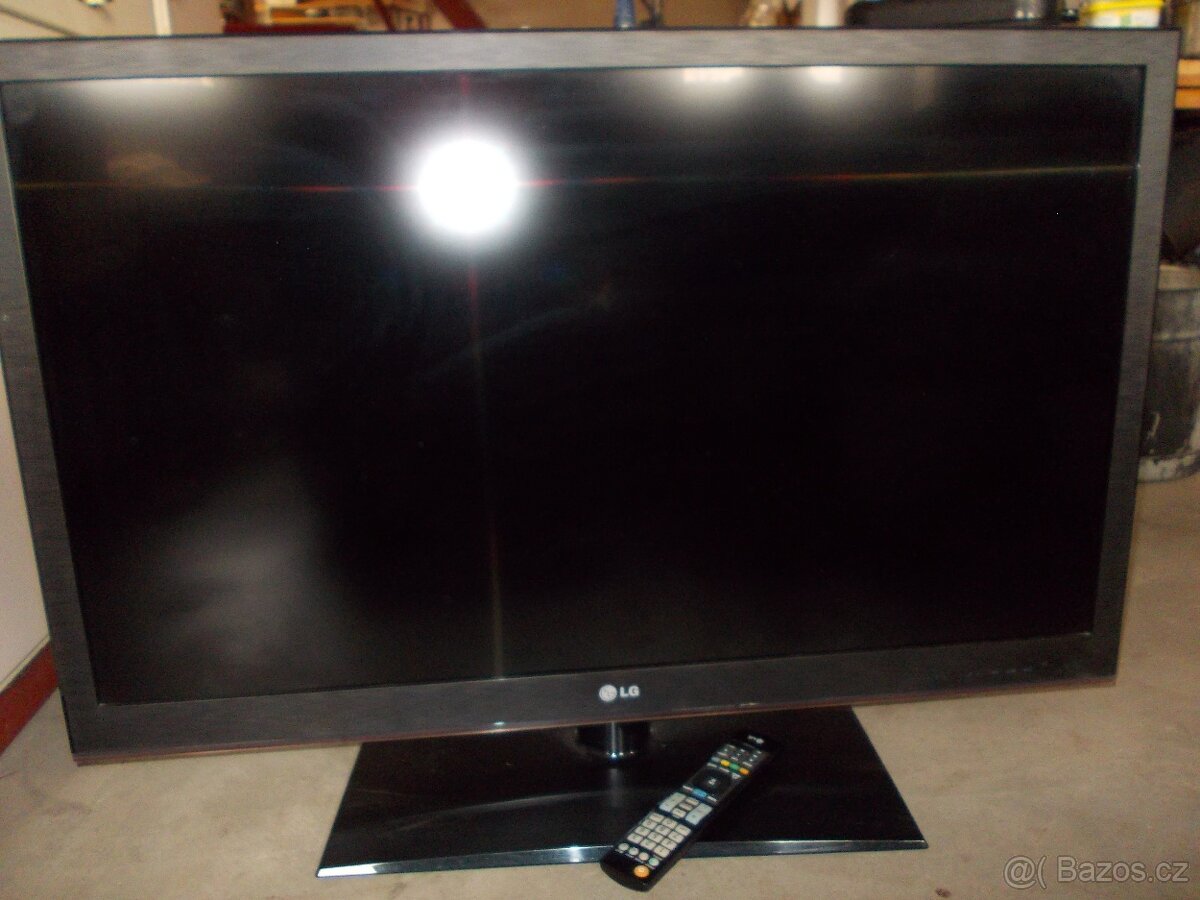 Televizor LG 107 cm. - 2