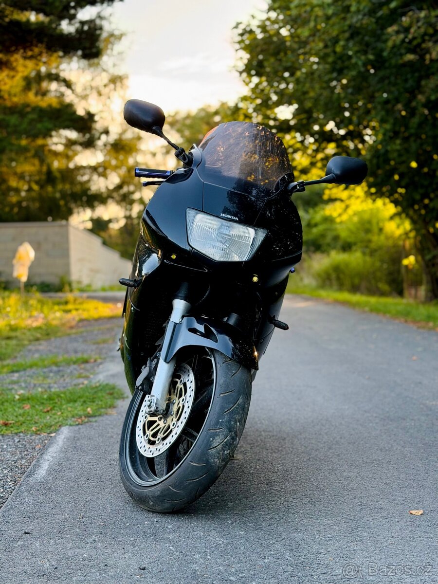 Honda CBR 600F - 2