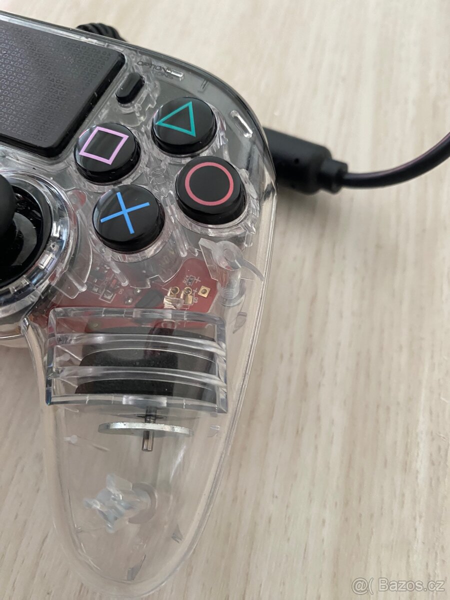 Nacon Drátový ovladač Compact - průhledná červená (PS4-PC) - 2
