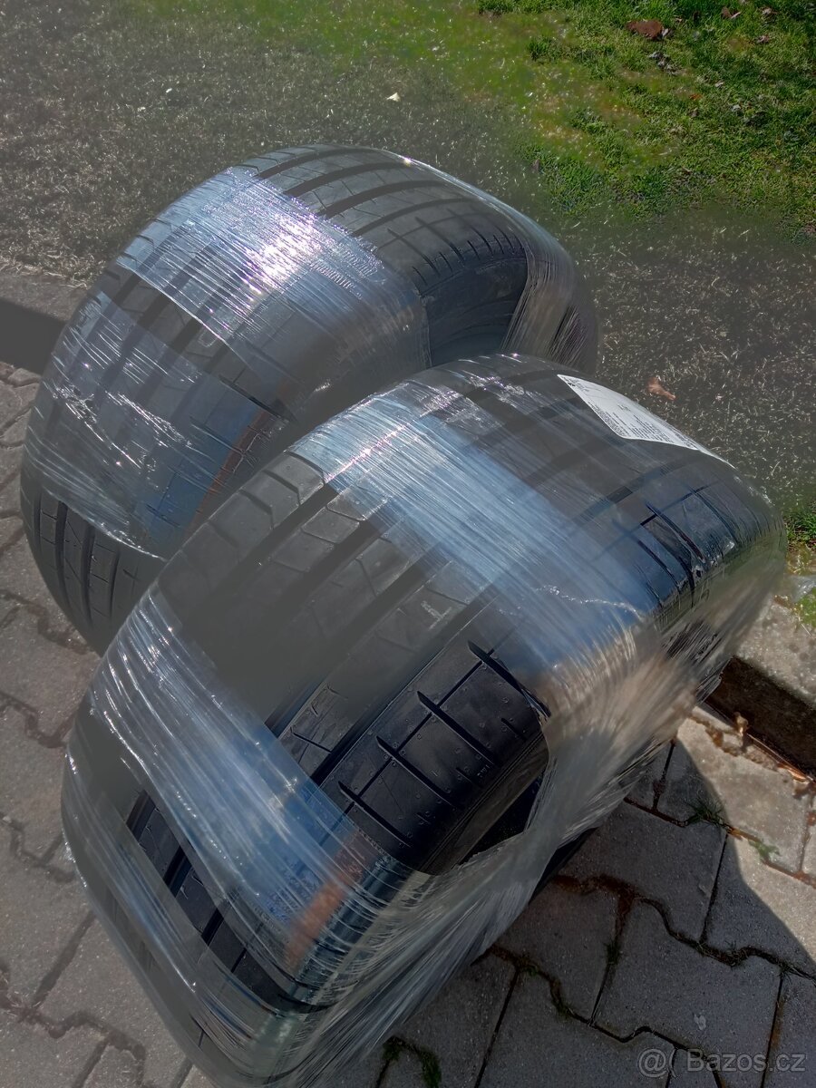 2ks Pirelli 295/40 R19 - 2