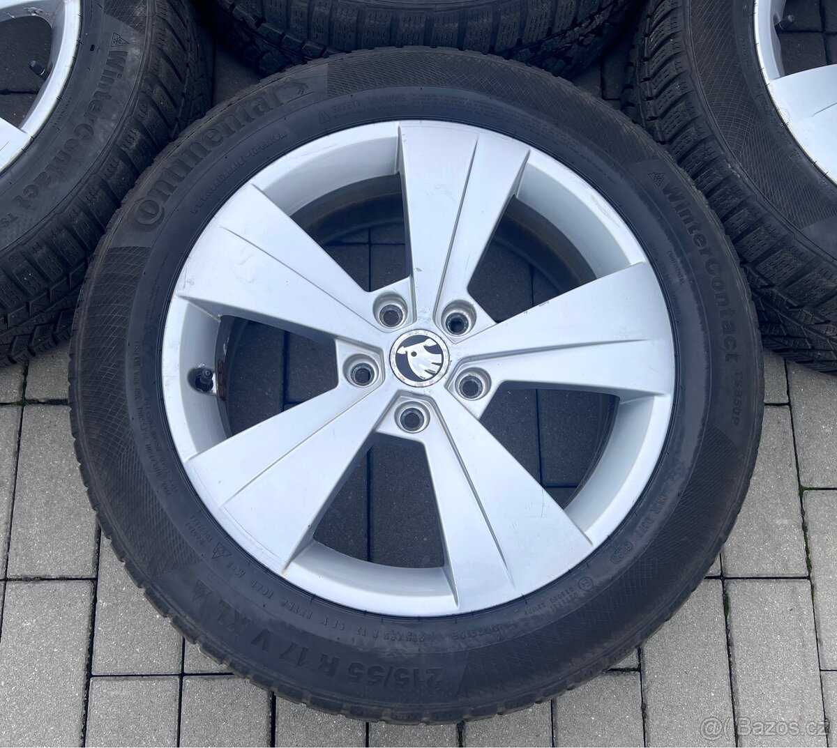 Superb - 17” Triton + zimní 215/55 R17 Continental 5-6mm - 2