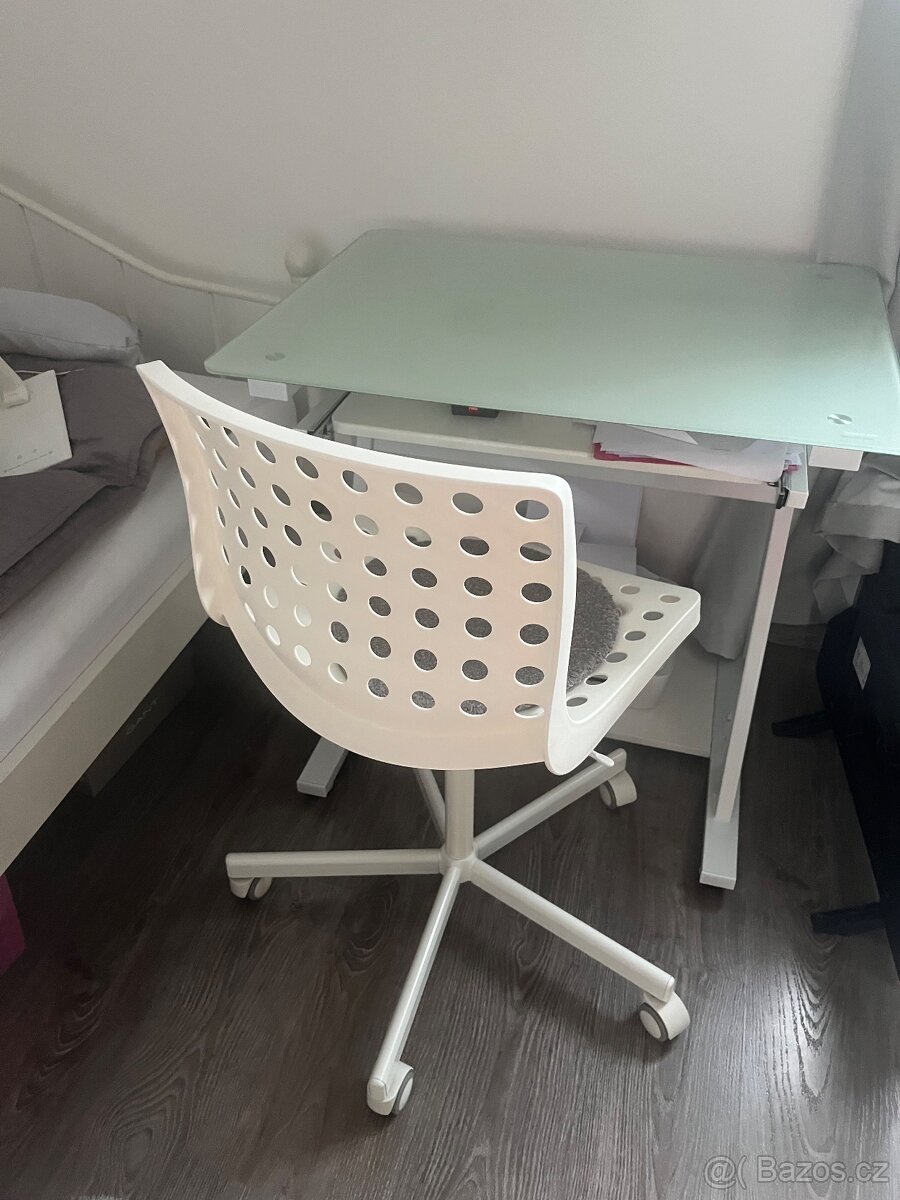 PC stůl + židle Ikea - 2