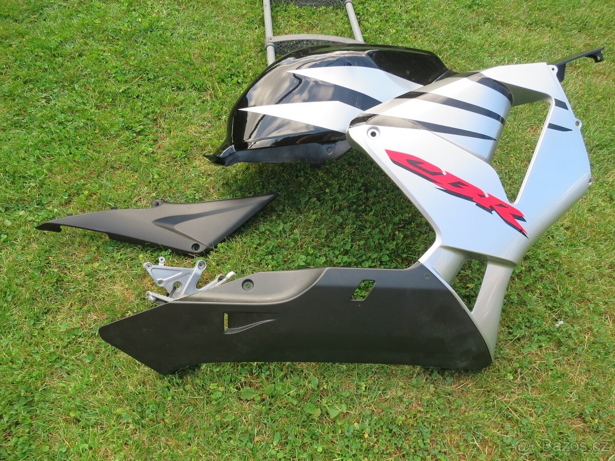 Honda CBR600RR PC37 - díly pravého boku - 2