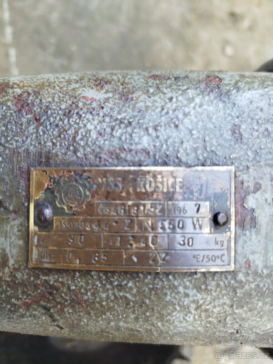 Prodám elektromotor s převodovkou - 2