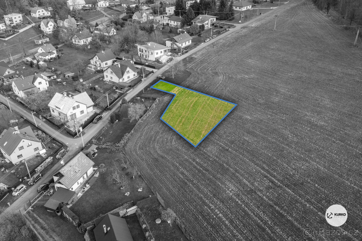 Stavební pozemek o výměře 1043 m2 v obci Skalice - 2