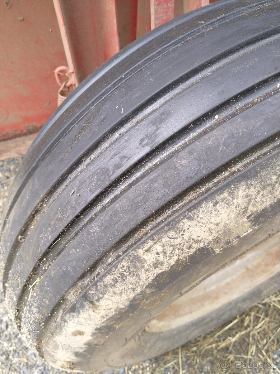 Lis na kulaté balíky - 2