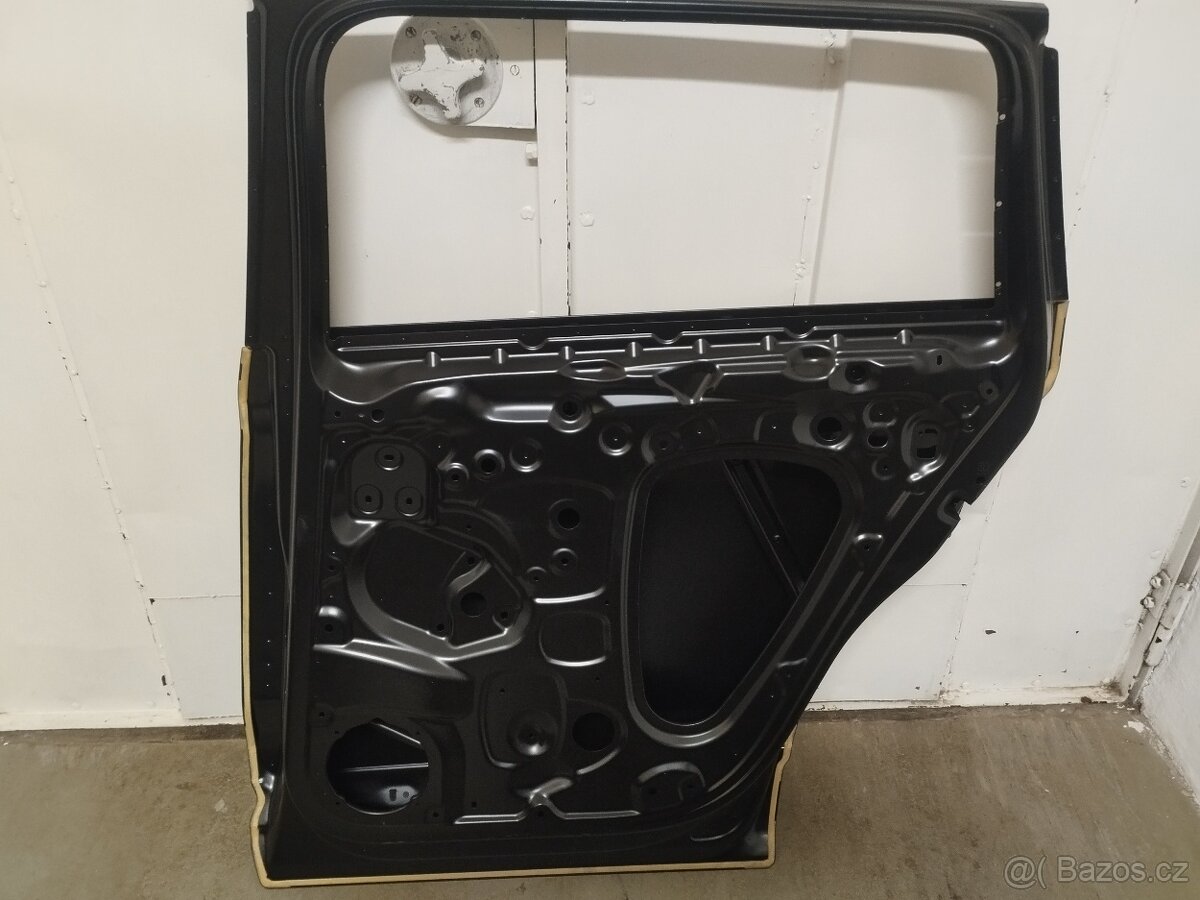 Pravé zadní dveře Škoda Kodiaq nové, originální - 2