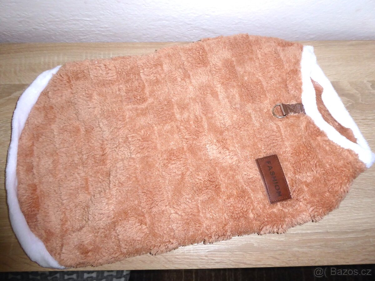 Oblečky : trička, teplá vesta, svetřík - 2