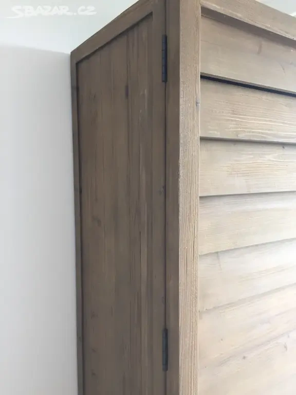 Loberon, šatni skříň masiv - 2